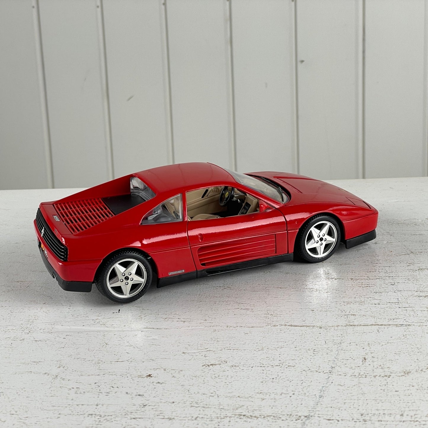 Modelbil Ferrari 348 TB - Mission Afrika Genbrug