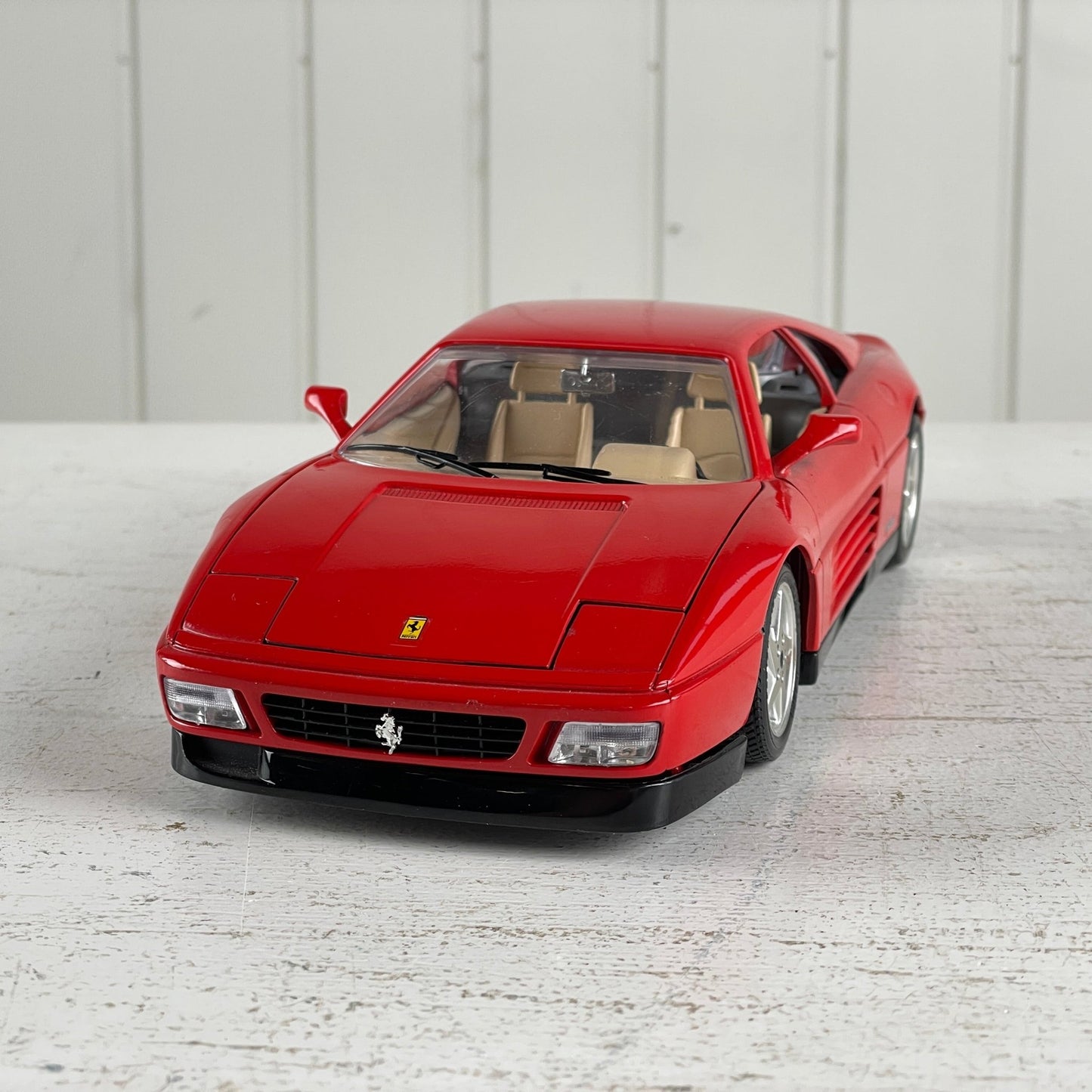 Modelbil Ferrari 348 TB - Mission Afrika Genbrug