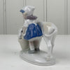 Porcelæns figur, pige med kalv - Mission Afrika Genbrug