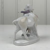 Porcelæns figur, pige med kalv - Mission Afrika Genbrug