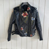 PU biker jakke str medium - Mission Afrika Genbrug