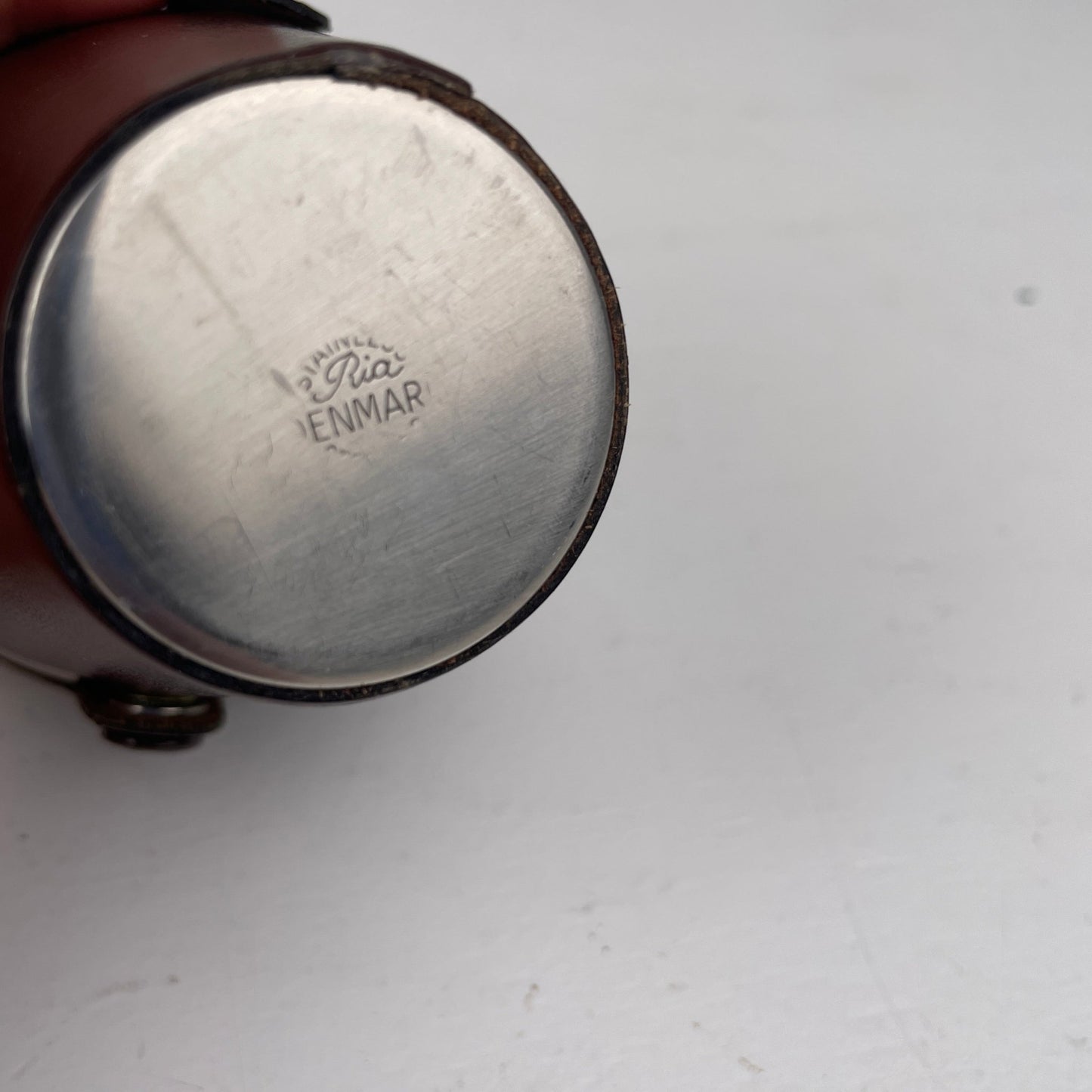 Ria Denmark vintage stål kopper med læder etui - Mission Afrika Genbrug
