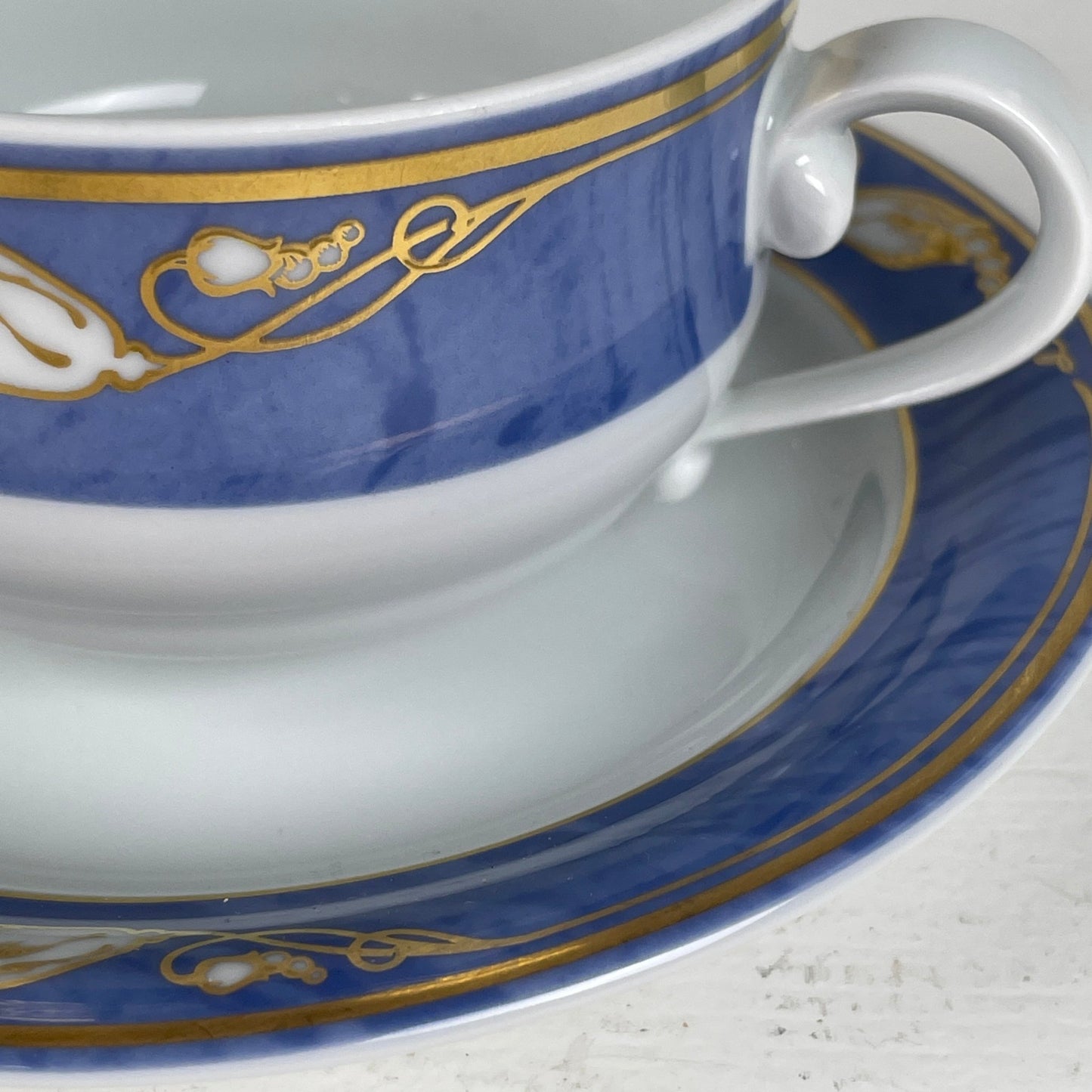 Royal Copenhagen “blå magnolia” thekop med underkop - Mission Afrika Genbrug