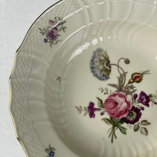 Royal Copenhagen “Frijsenborg” dyb tallerken - Mission Afrika Genbrug