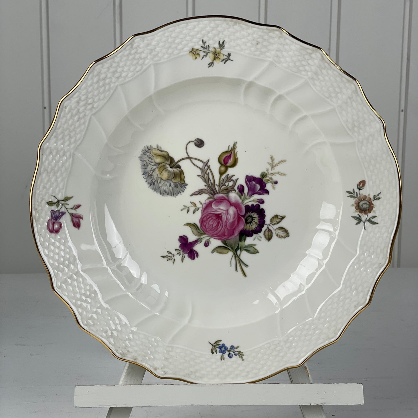 Royal Copenhagen “Frijsenborg” middagstallerken - Mission Afrika Genbrug