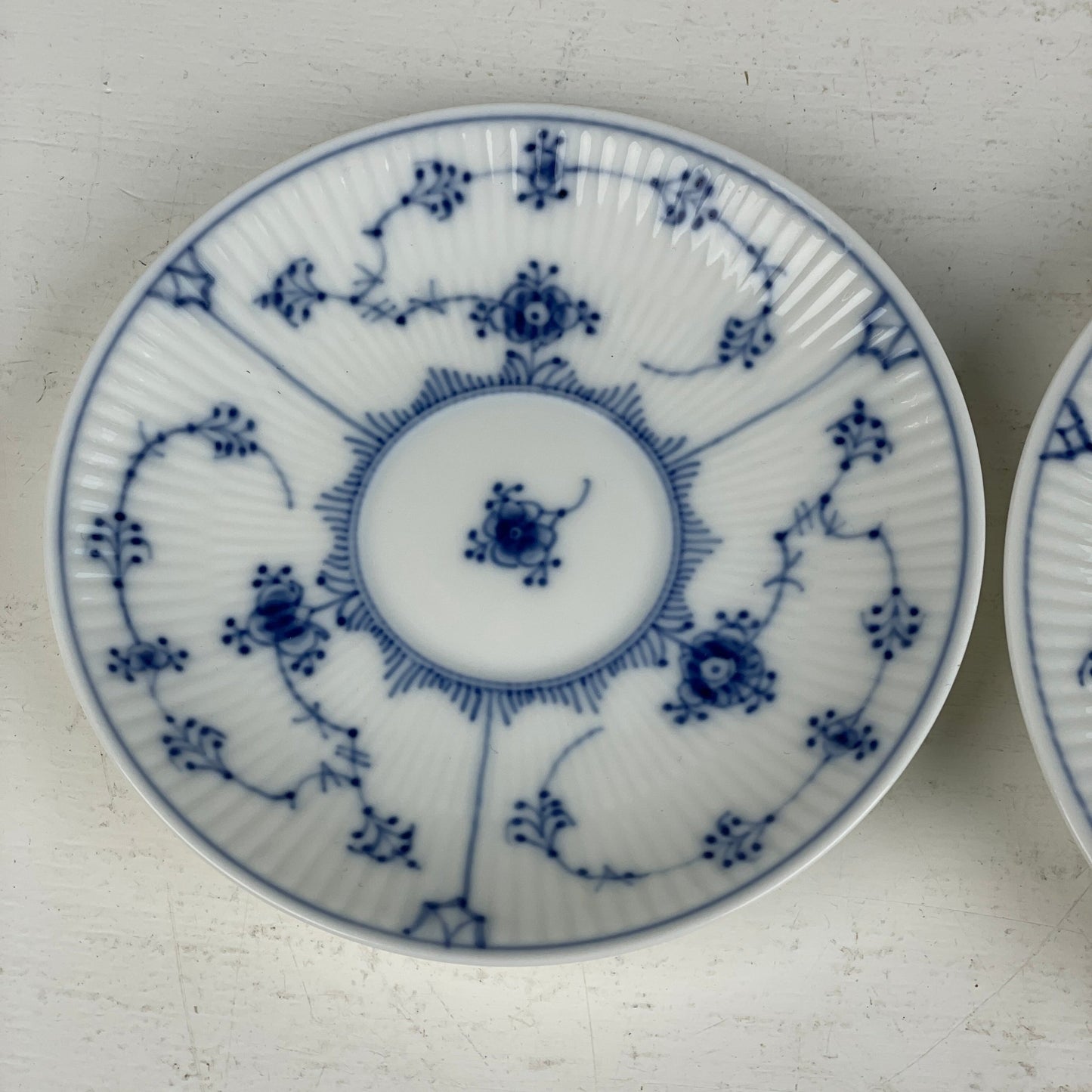 Royal Copenhagen Musselmalet Riflet kagetallerken + underkop - Mission Afrika Genbrug