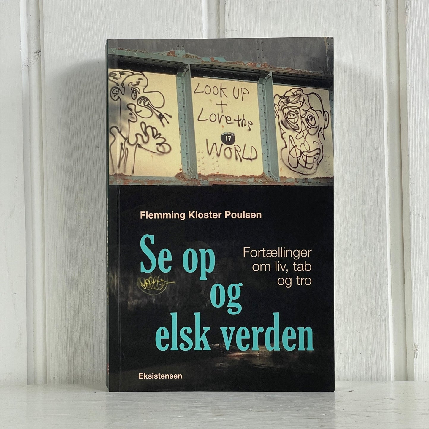 Se op og elsk verden - Mission Afrika Genbrug