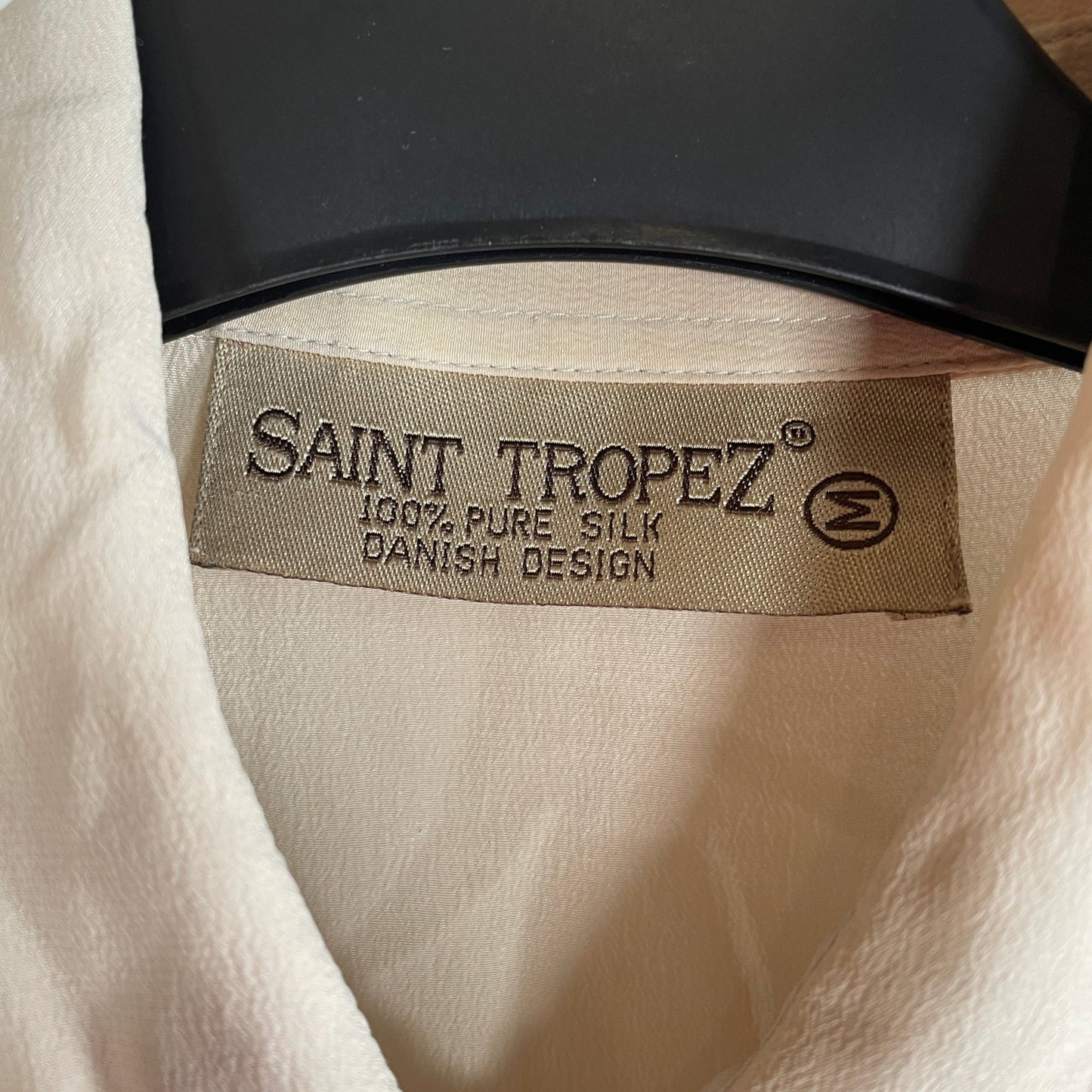 Silkeskjorte str M - Mission Afrika Genbrug