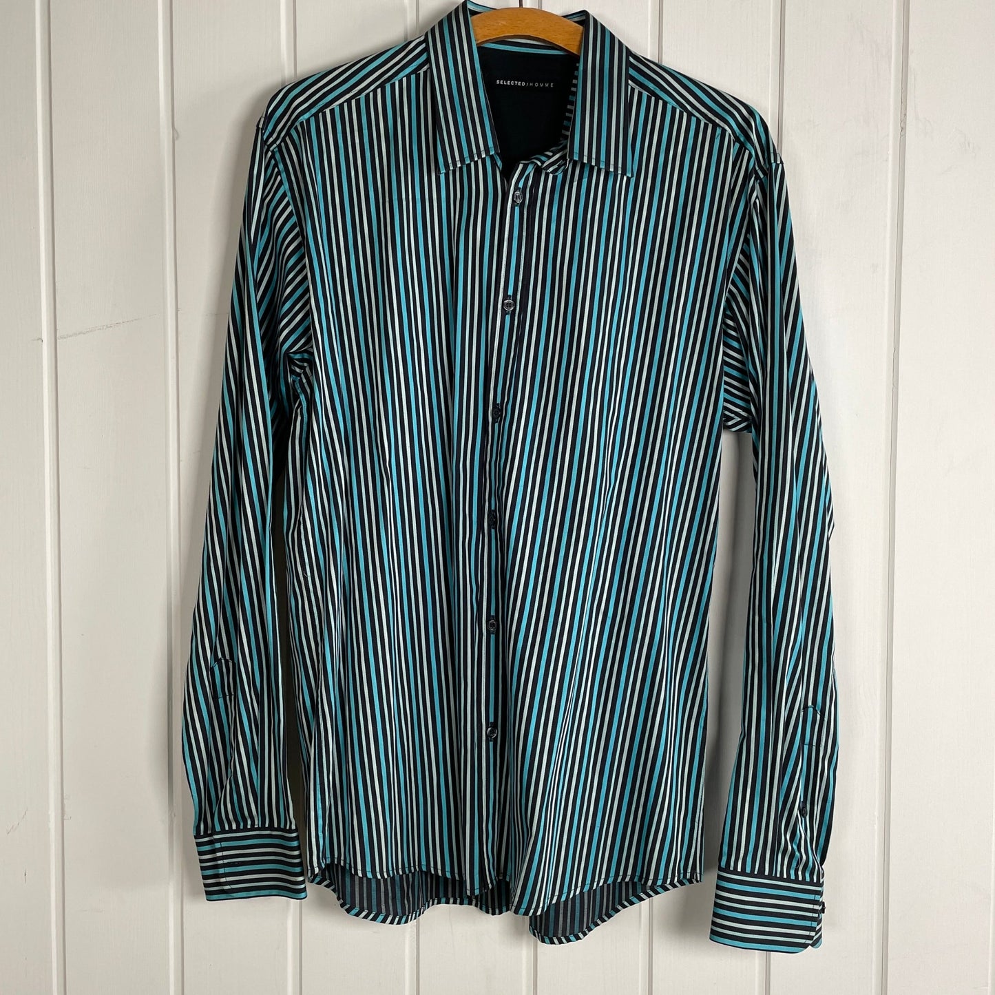 Skjorte str L - Mission Afrika Genbrug