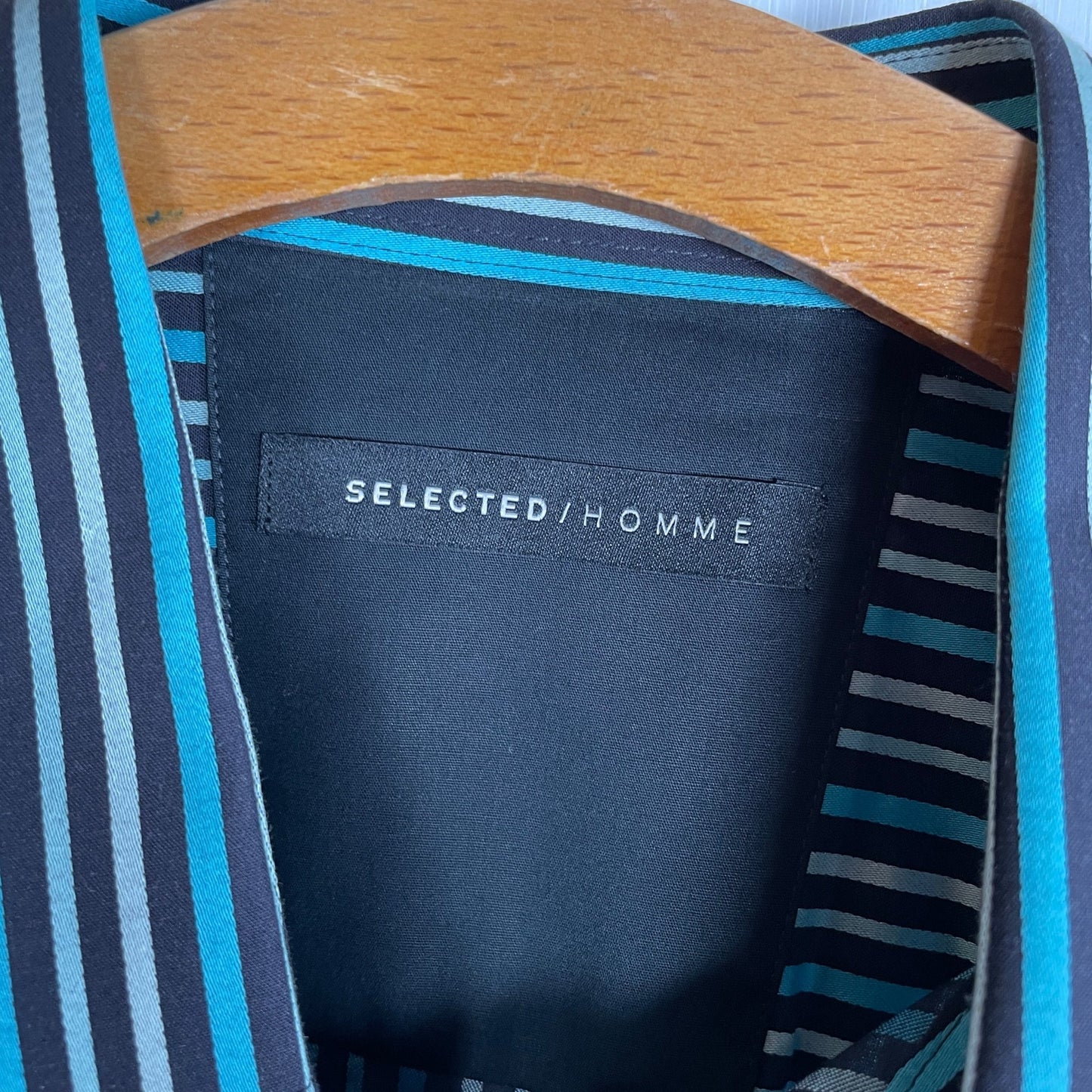 Skjorte str L - Mission Afrika Genbrug