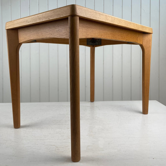 Sofa bord i egetræ - Mission Afrika Genbrug