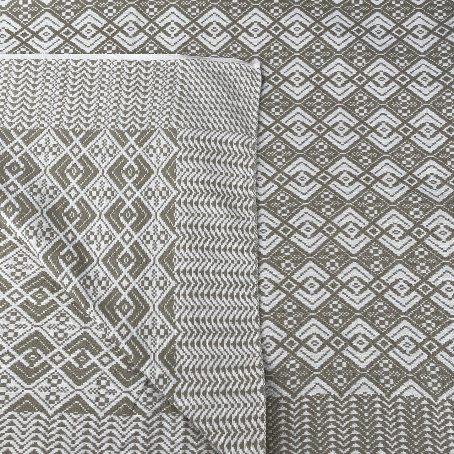 Stor jacquardvævet vintage dug - Mission Afrika Genbrug