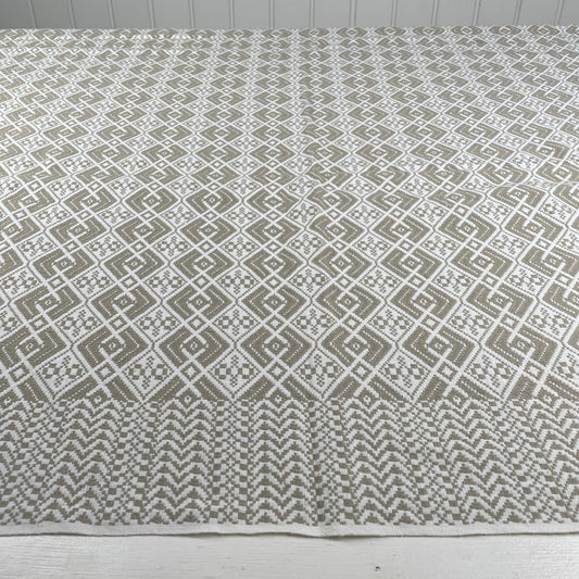 Stor jacquardvævet vintage dug - Mission Afrika Genbrug