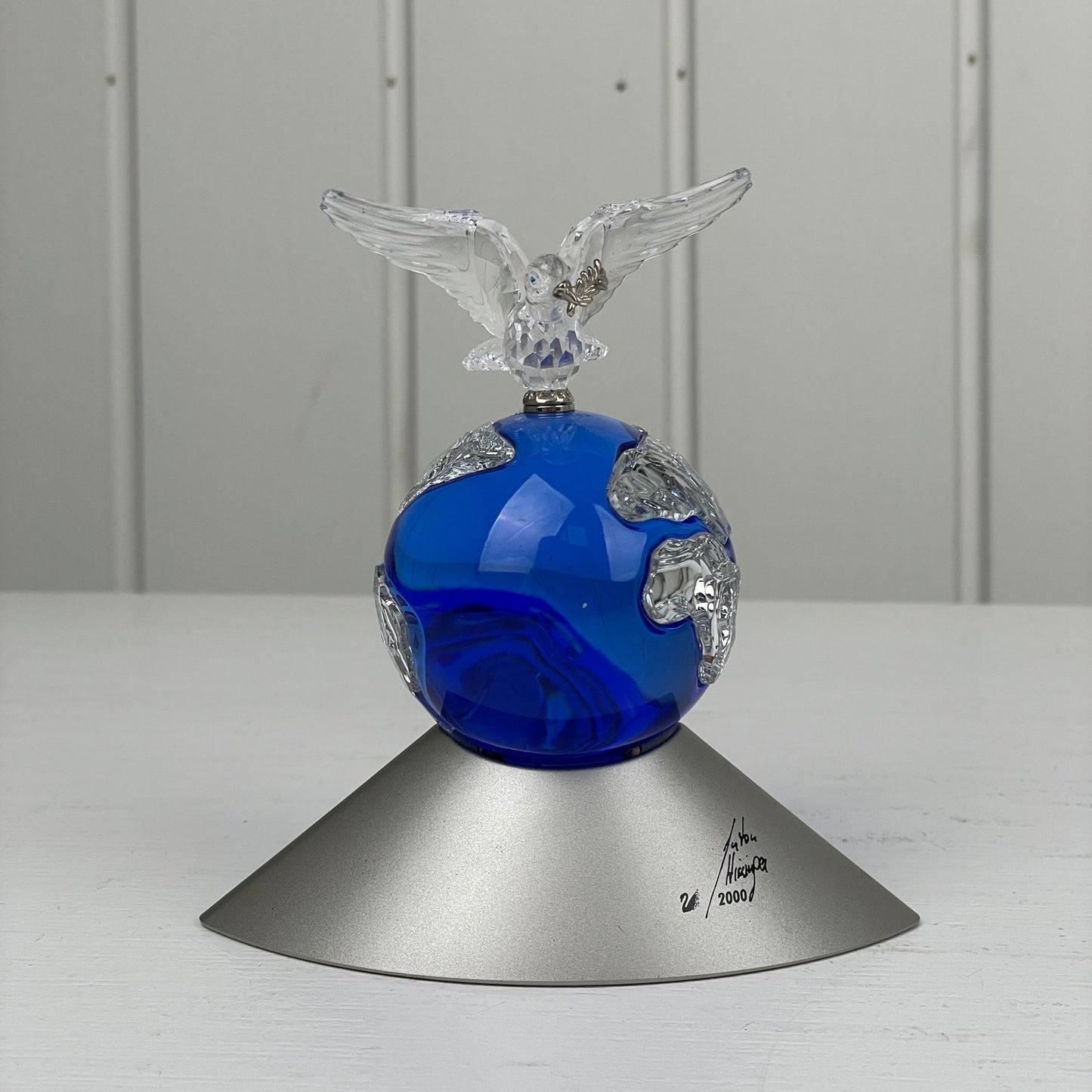 Swarovski “Crystal Planet” - Mission Afrika Genbrug