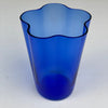 Tulipanvase i blåt glas 18cm - Mission Afrika Genbrug