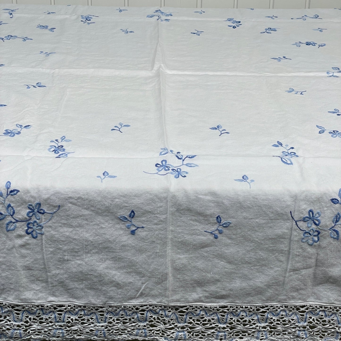 Vintage dug, blå blomster - Mission Afrika Genbrug