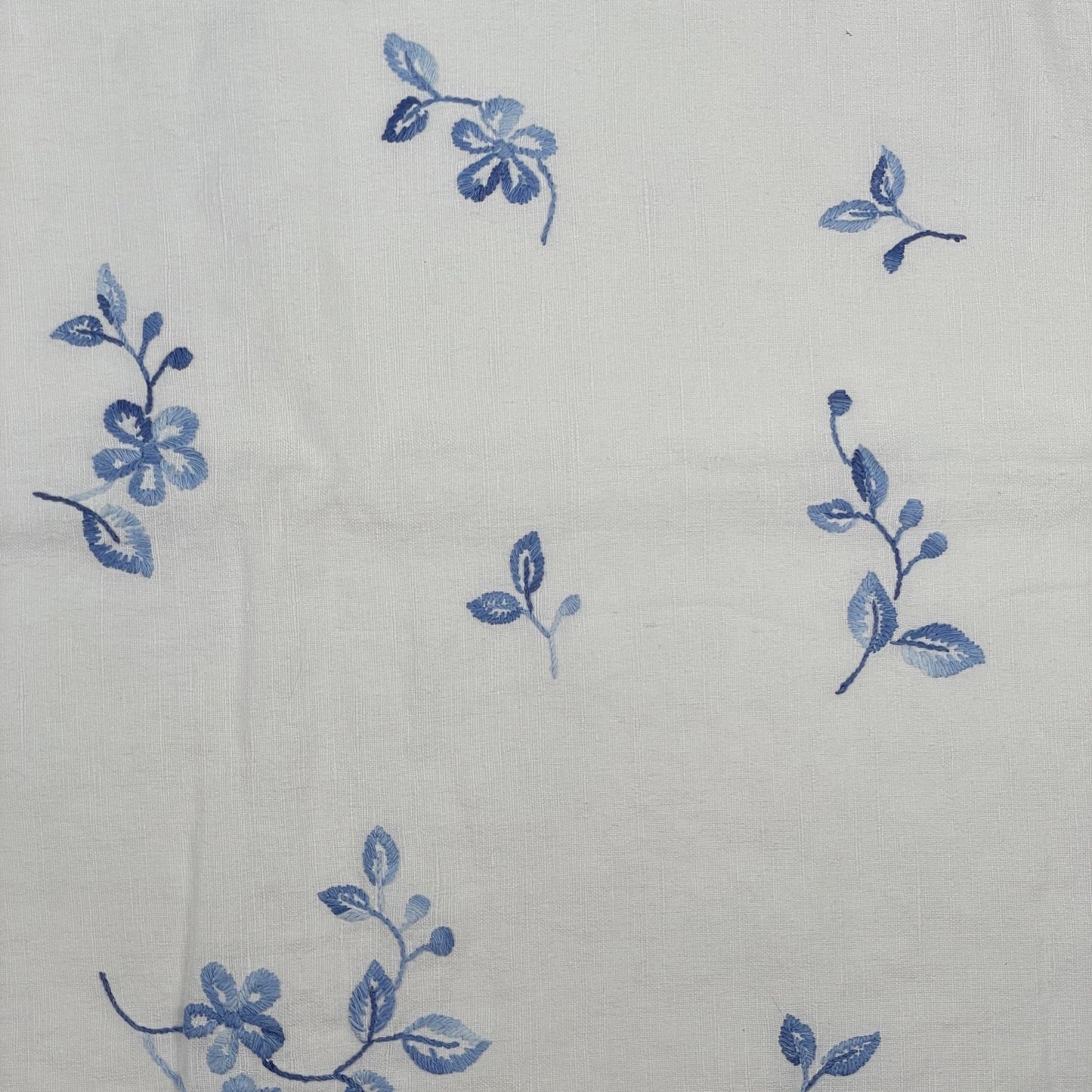 Vintage dug, blå blomster - Mission Afrika Genbrug