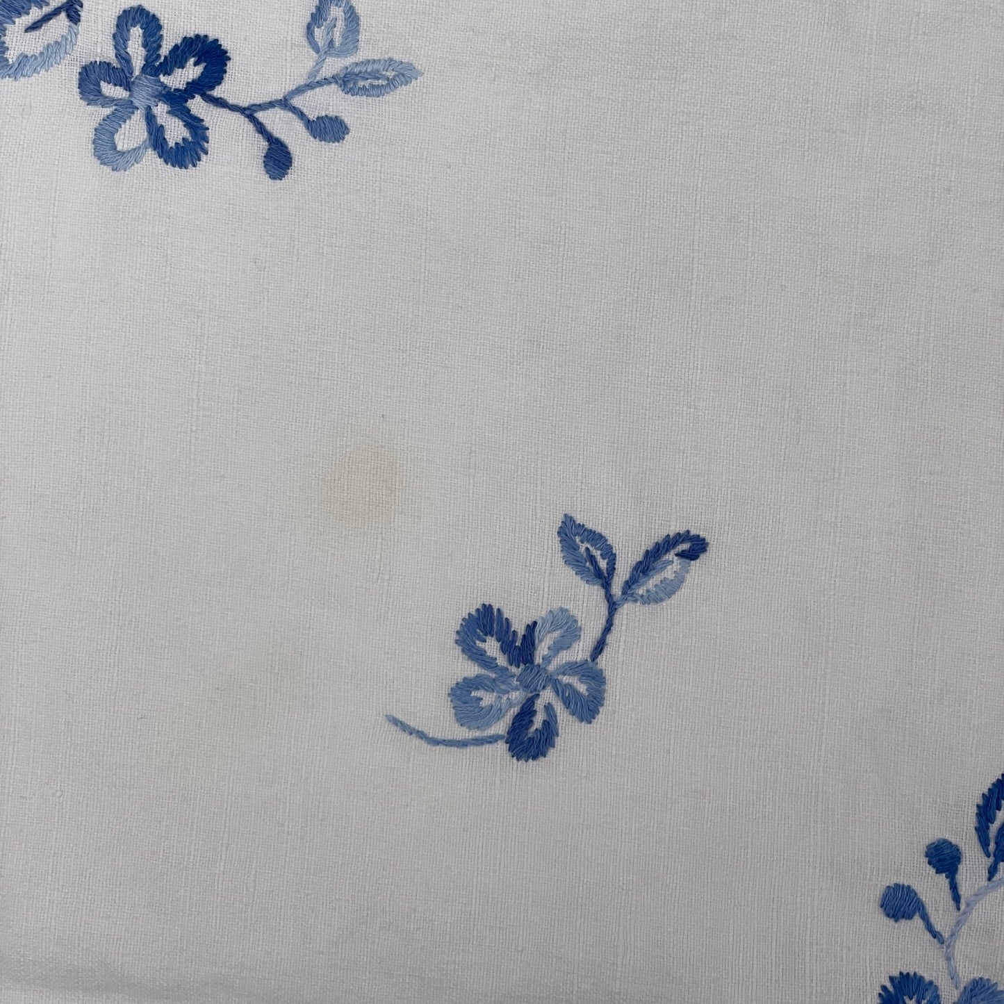 Vintage dug, blå blomster - Mission Afrika Genbrug