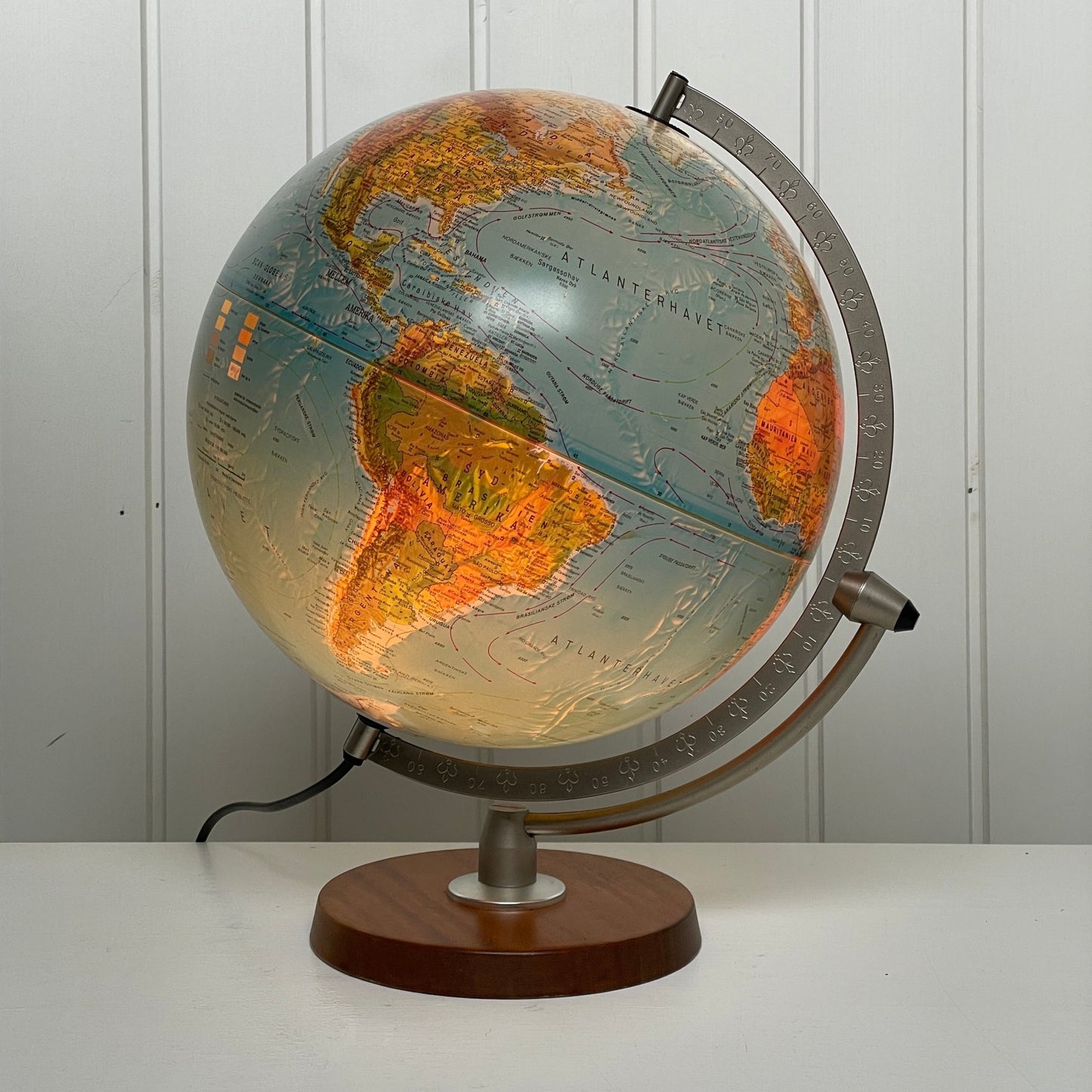 Vintage globus med lys, Scan-Globe A/S - Mission Afrika Genbrug