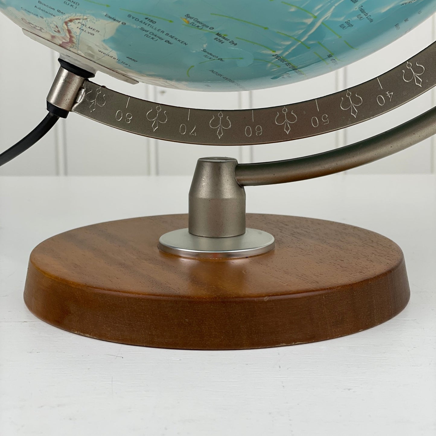 Vintage globus med lys, Scan-Globe A/S - Mission Afrika Genbrug