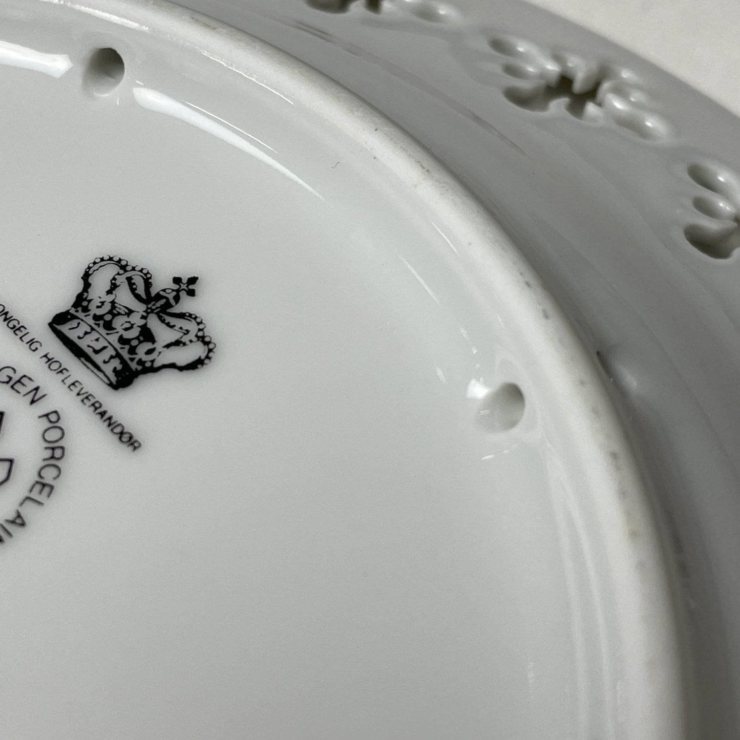 Bing & Grøndahl porcelæn platte - Frk. Rose